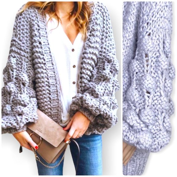 Main Strip Sweaters - Chunky Knit Oversized Bauble Sleeve Cardigan Sweater, sz S/M, Lavender, EUC